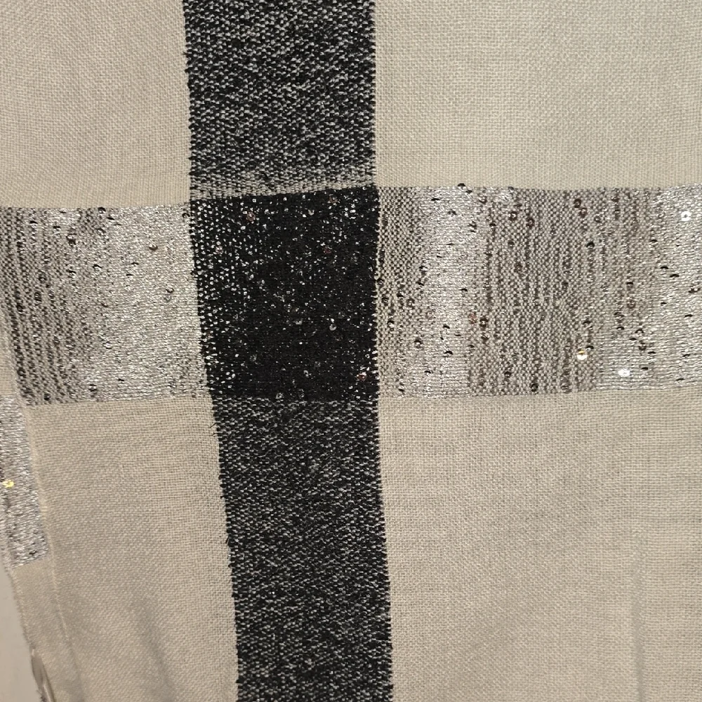 LOFT chic scarf